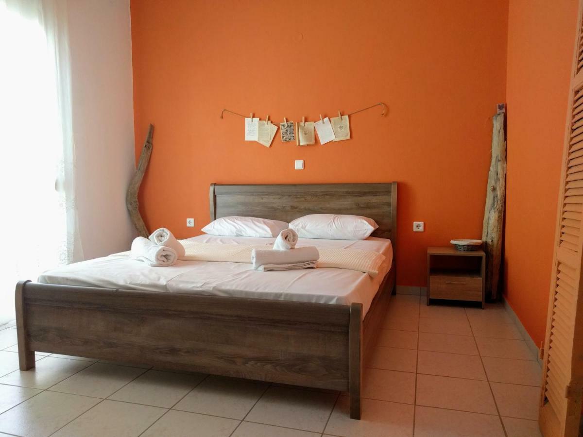 Dimitris Luxury Apartment Keramotí Buitenkant foto