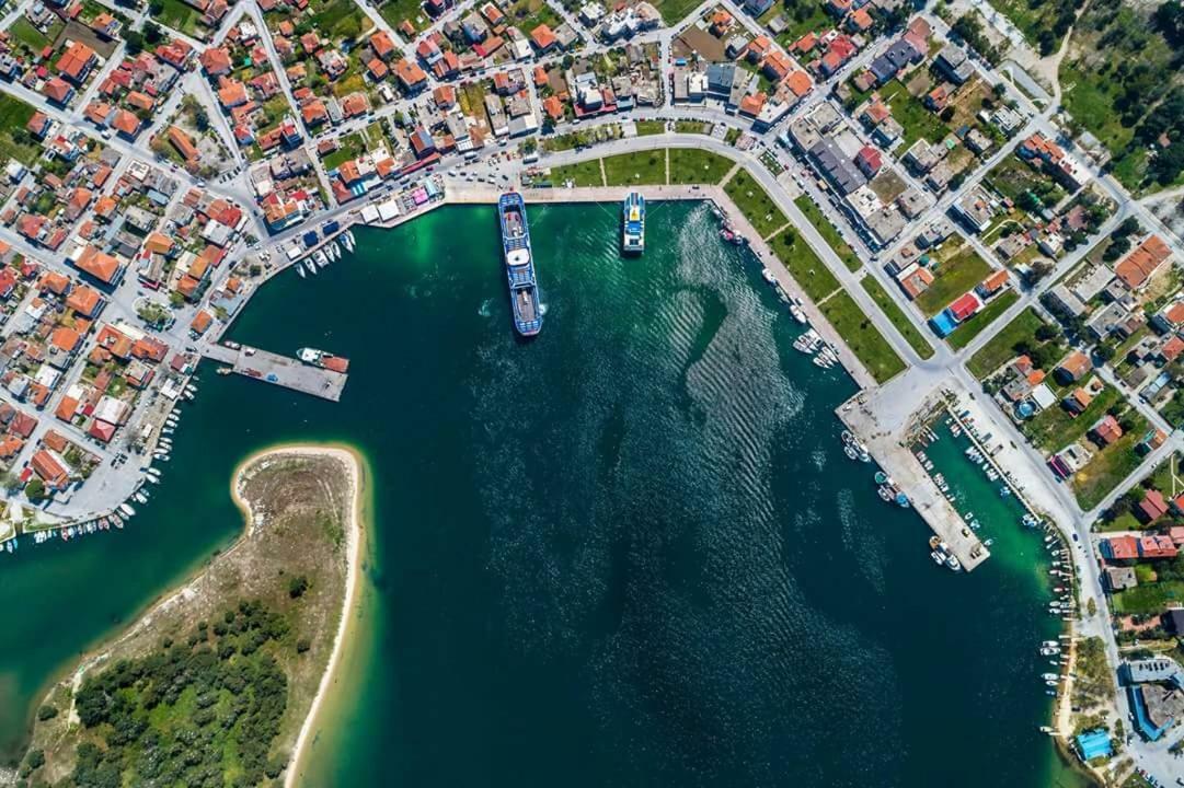 Dimitris Luxury Apartment Keramotí Buitenkant foto